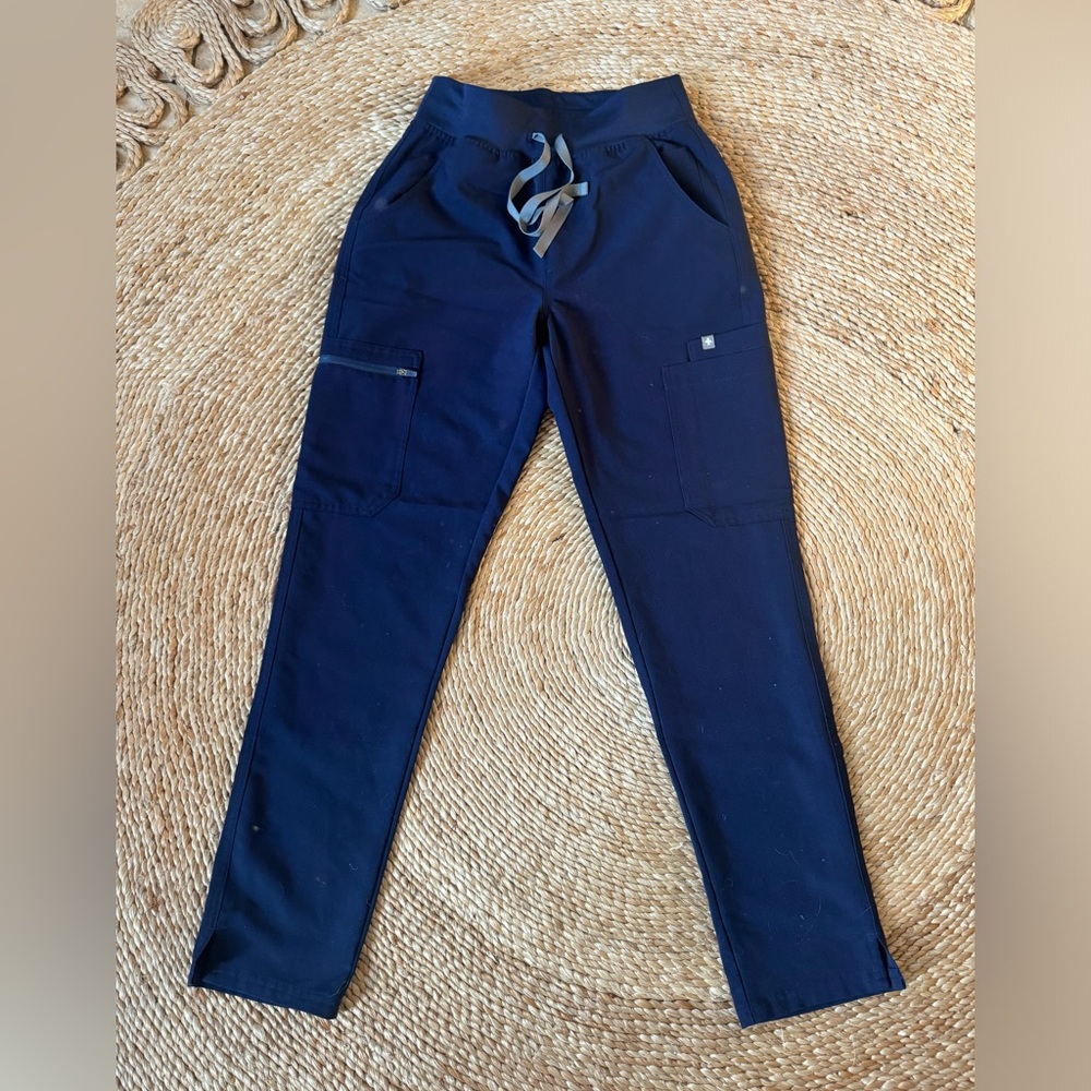 Figs High Waisted Yola Skinny Scrub Pants Navy